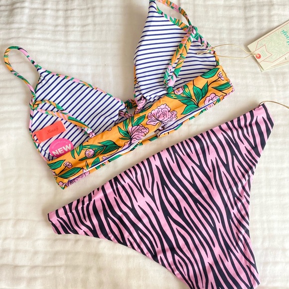 Maaji Reversible Animal Print Tropical Bikini Set 🩵🌺🍹🌴 - Picture 7 of 17